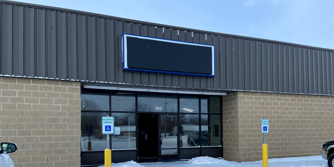 New-Marinette-Clinic-Featured-Image Exterior of building