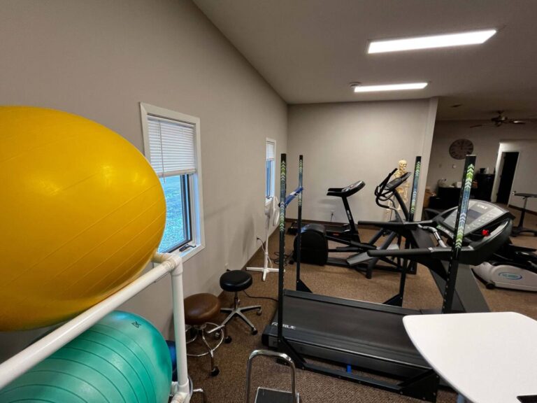 Poplar Clinic Interior 5 768x576