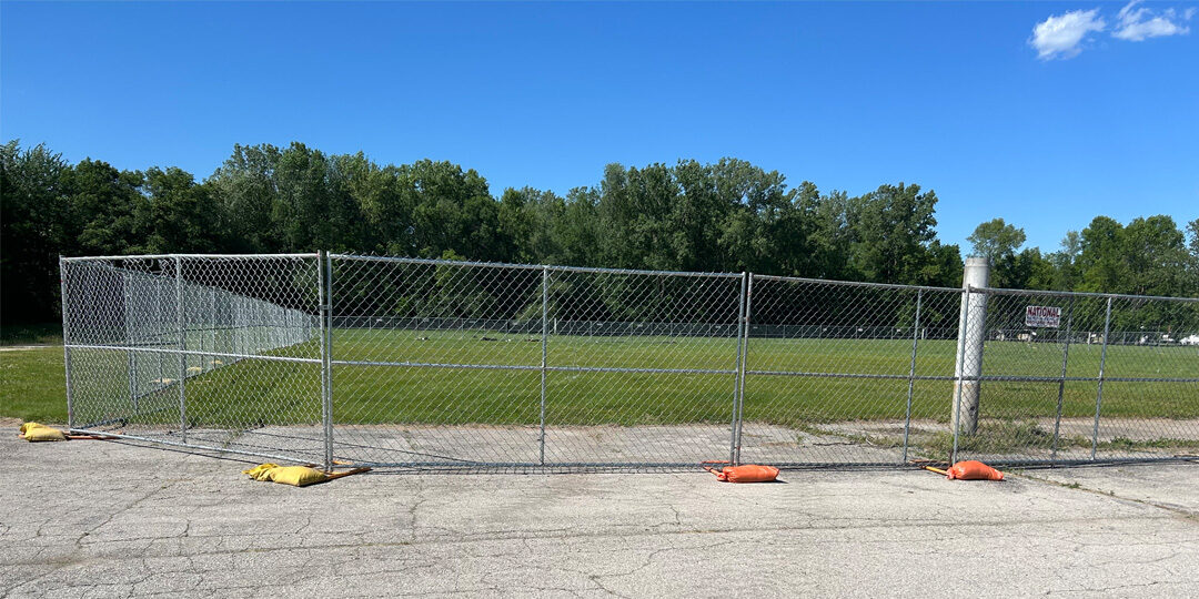 NorthLakes-Breaks-Ground-On-New-Oconto-Clinic Fence around a field