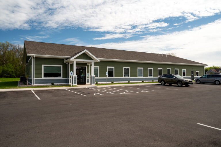 Oconto Exterior 25 768x511